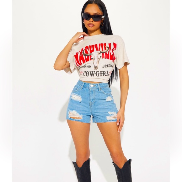 Distressed denim  shorts - Picture 1 of 3